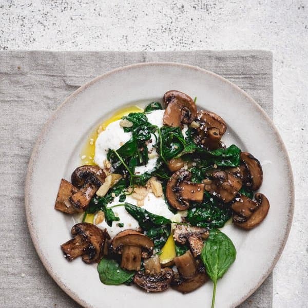 Eggs with Mushrooms and Spinach
