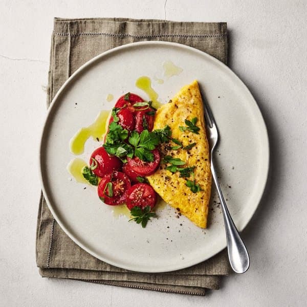 Plain Omelet with Herbs and Tomato