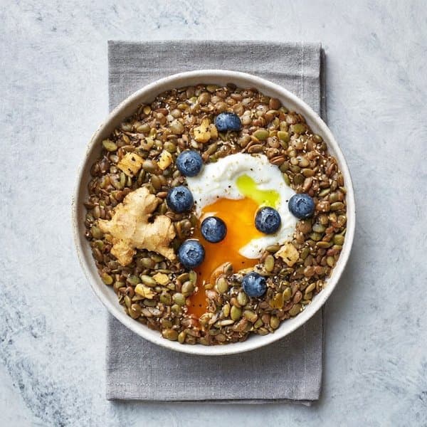 Anti-Inflammatory Pumpkin-Seed and Lentil Skillet with Soft Egg, Ginger and Blueberry