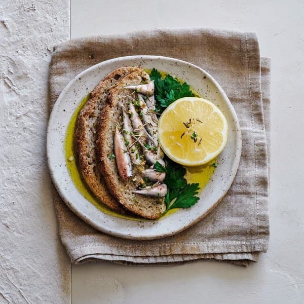 Thessalian Sardine Bite with Lemon, Oregano and Olive Oil