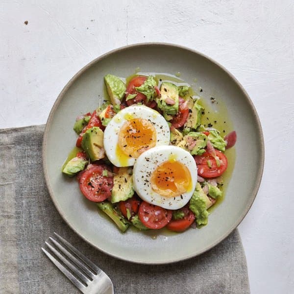 Hard-Boiled Eggs with Avocado and Tomato