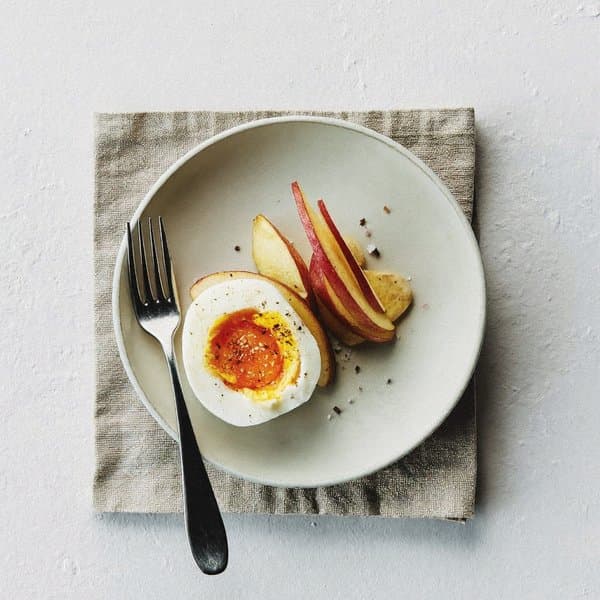 Hard-Boiled Egg with Apple Slices