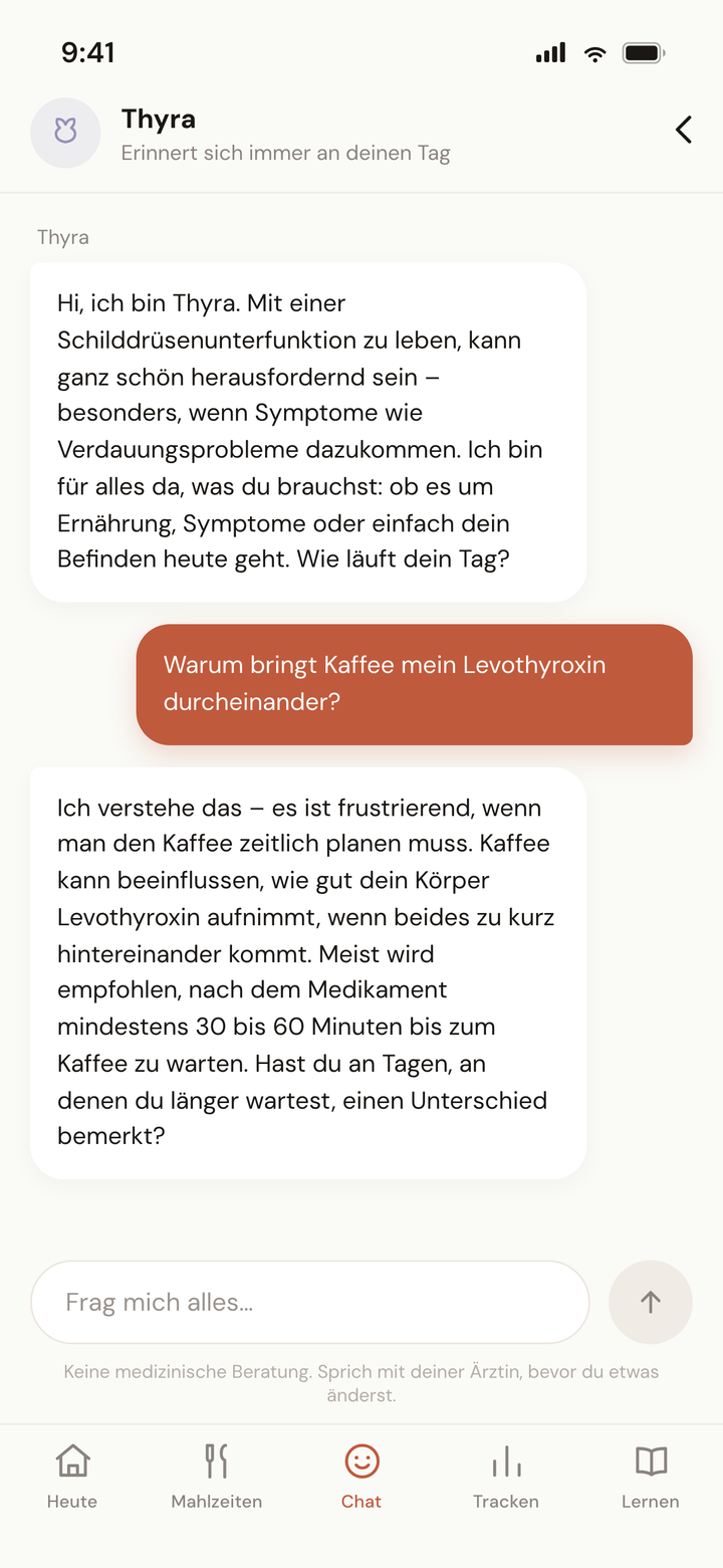 Heute-Bildschirm mit der Medikamenten-Timing-Karte — Fenster für Kaffee, Frühstück und Nahrungsergänzung