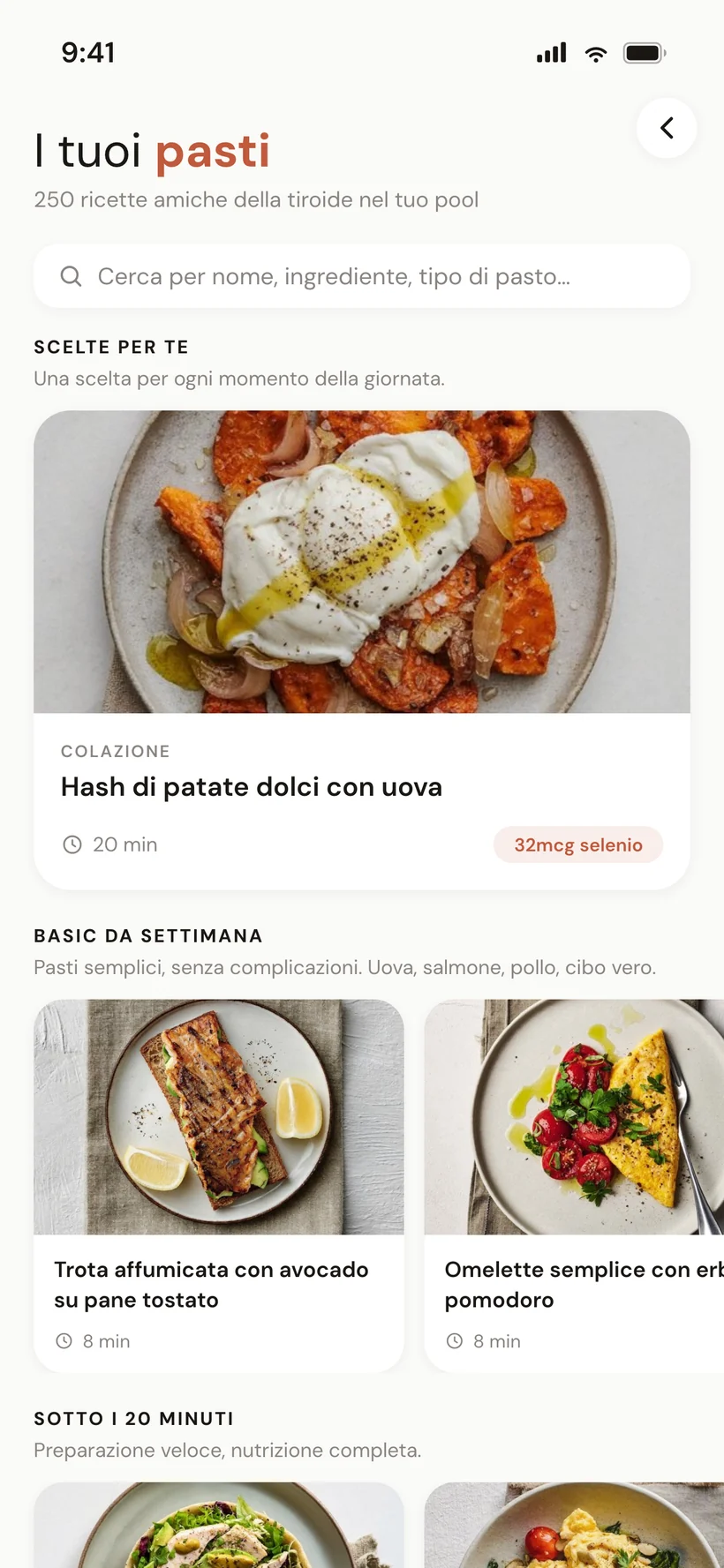 Schermata del piano settimanale con i pasti della giornata e gli indicatori dei nutrienti